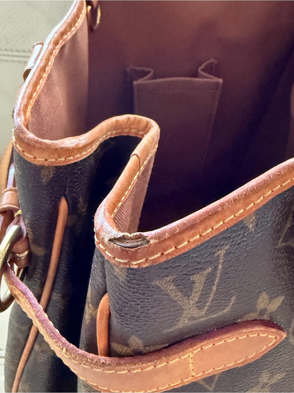 Louis Vuitton Batignolles
Vertical - Picture 14 of 14